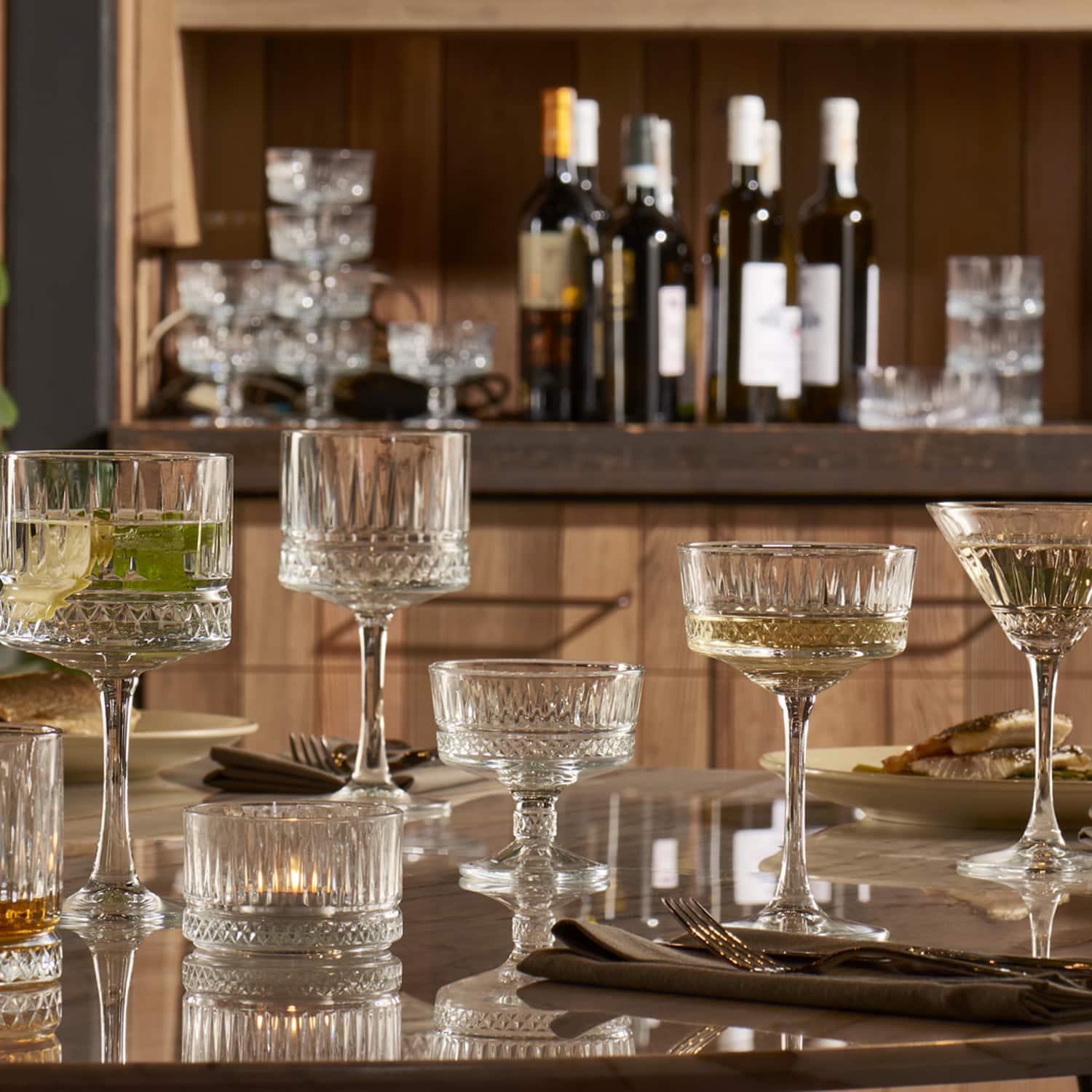 Pasabahce Elysia Martiniglas 22 Cl Gouden Rand - 4 Stuks - Glazen.nl